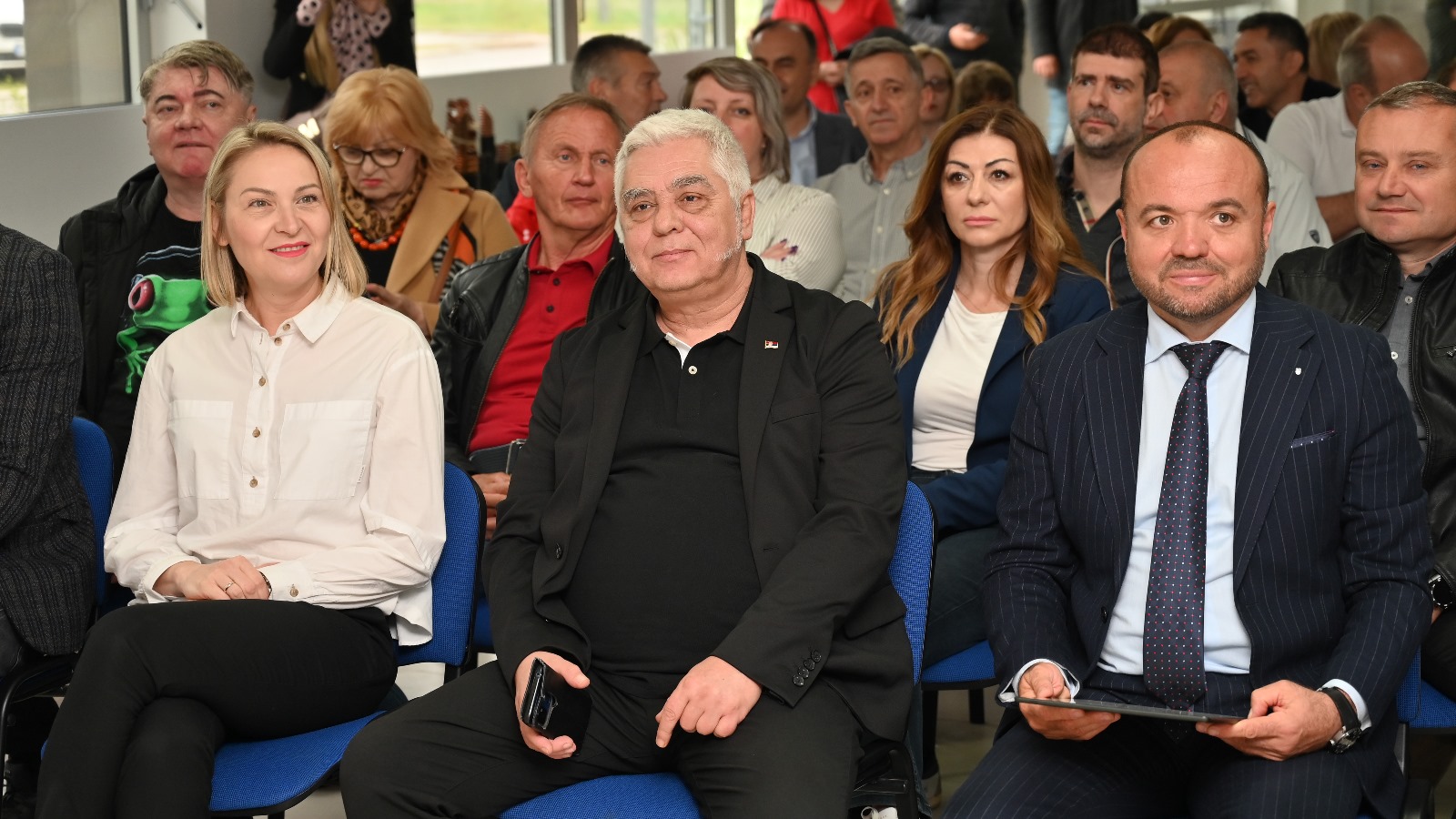 МИНИСТАР БРАТИНА ПРИСУСТВОВАО ОБЕЛЕЖАВАЊУ 15. ГОДИШЊИЦЕ ОБНОВЕ АВАЛСКОГ ТОРЊА