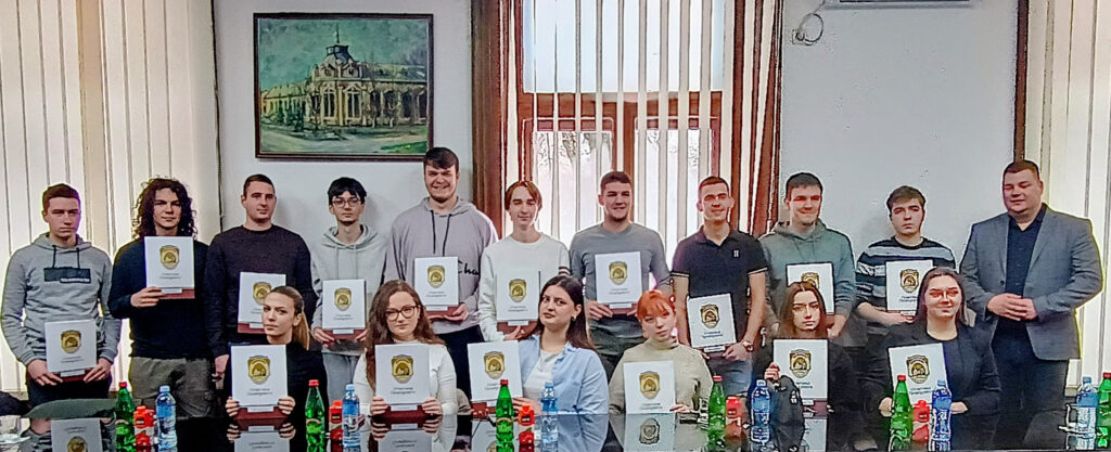 Студенти потписали уговоре о додели новчане помоћи