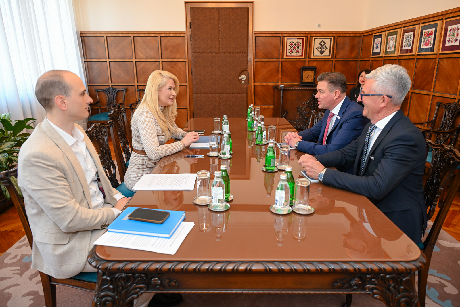 Састанак потпредседнице Сандре Божић с представницима Црвеног крста Војводине